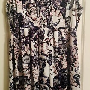 Women’s Floral Print Pleated Top - White with Purple/Pink Flowers